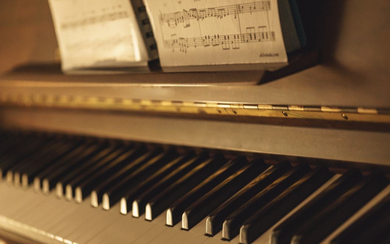 Uncover Hidden Treasures Finding the Perfect Second Hand Piano